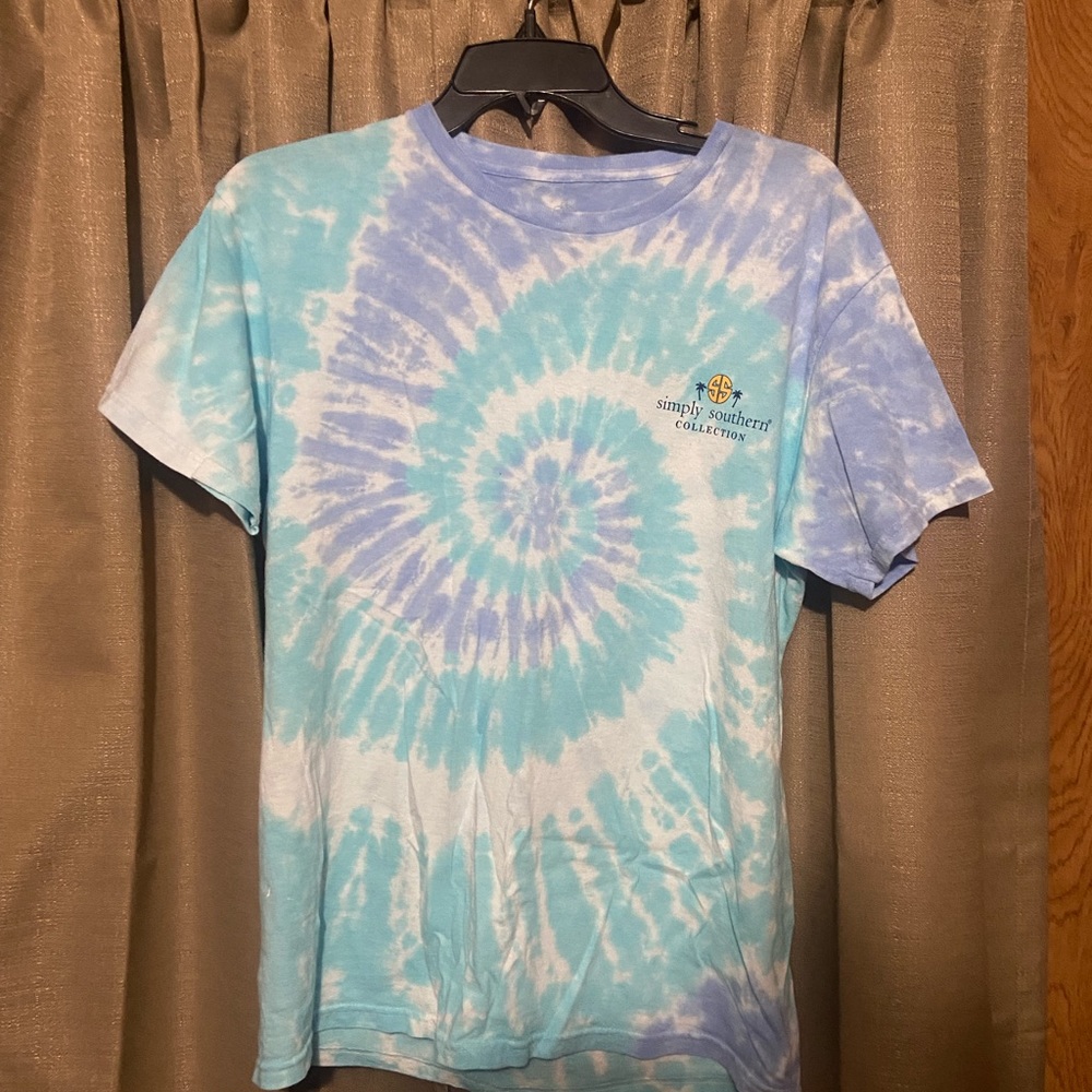 Simple southern tee